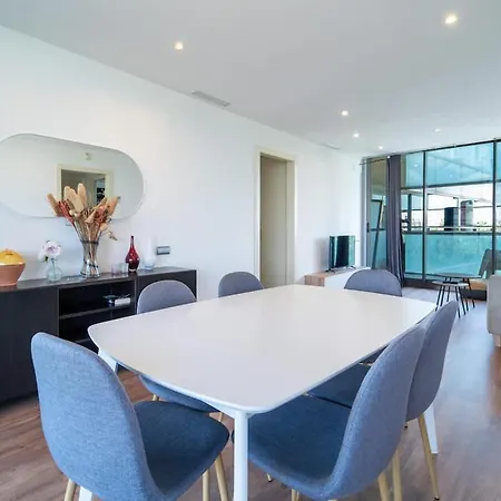 Unique Rentals-seafront Luxe Barcelona