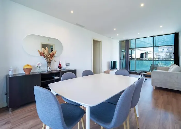 Unique Rentals-seafront Luxe Barcelona