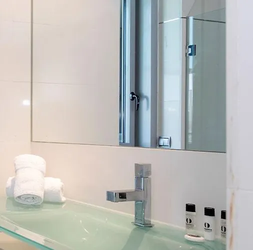 Unique Rentals-seafront Luxe Tatil Evi