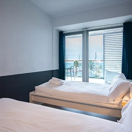 Unique Rentals-seafront Luxe Barcelona
